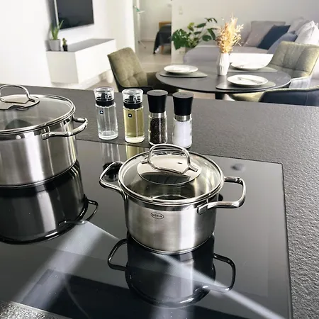 Moderne 2-zimmer-wohnung - Kueche - Balkon - Wifi Apartment