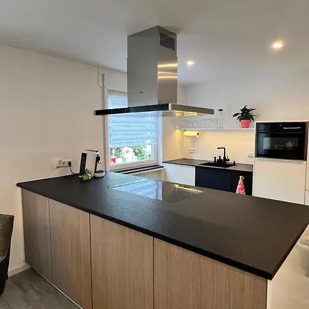 Moderne 2-zimmer-wohnung - Kueche - Balkon - Wifi *