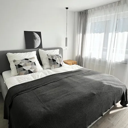 公寓 Moderne 2-zimmer-wohnung - Kueche - Balkon - Wifi
